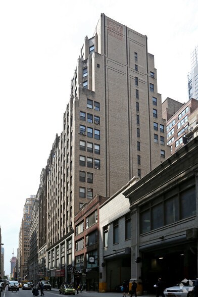 More Photos Of 247 W 38th St, New York Office For Lease