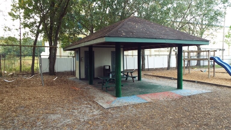 More Photos Of 1511 S US Highway 301, Tampa Office For Sale