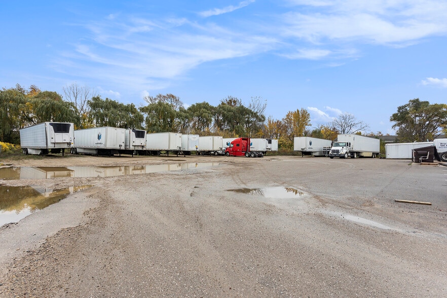 More Photos Of 7532 Clyde Park Ave SW, Byron Center Truck Terminal For Sale