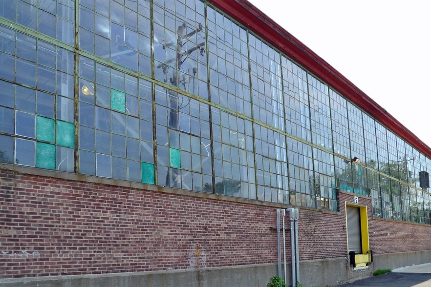 More Photos Of 21 Wilbraham St, Palmer Warehouse For Lease