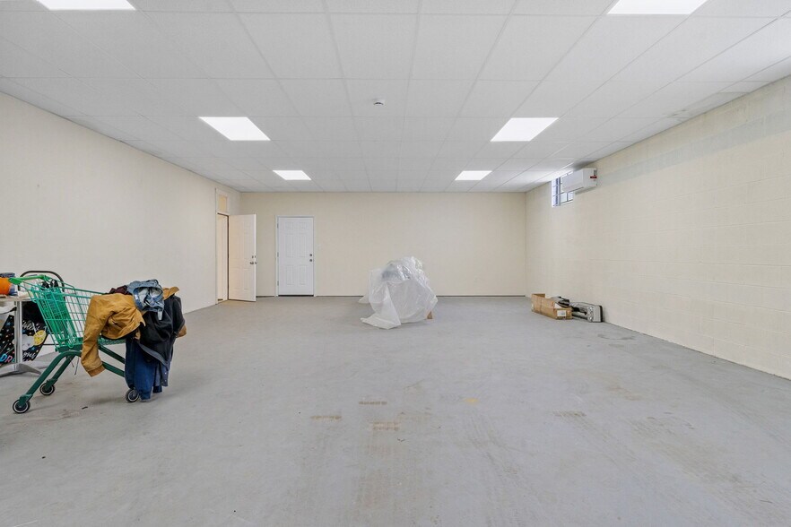 More Photos Of 1476-1480 State St, Schenectady Freestanding For Sale