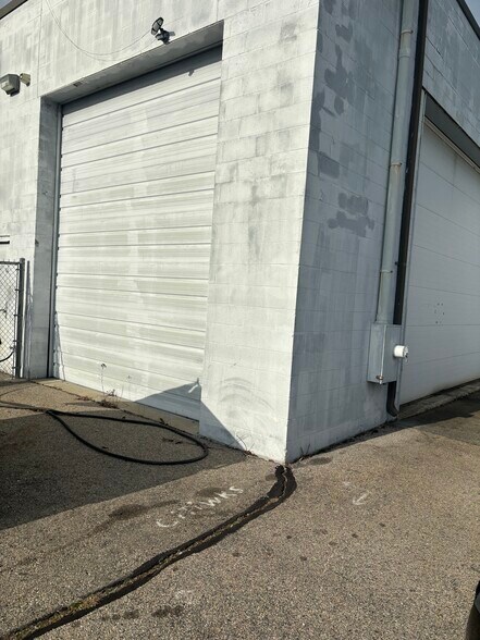 More Photos Of 33 Plan Way, Warwick Warehouse For Lease