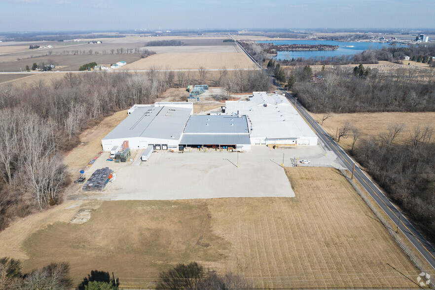 Primary Photo Of 1520 County Road 42, Gibsonburg Manufacturing For Lease