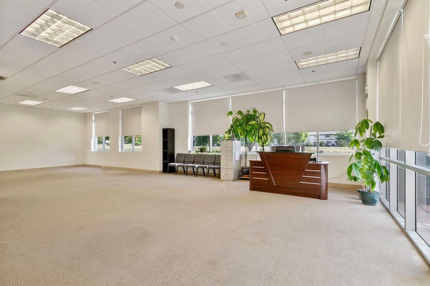 More Photos Of 4725 Mangels Blvd, Fairfield Office For Lease