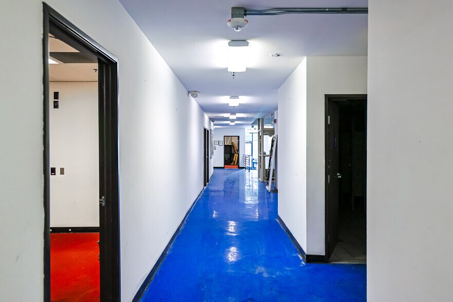 More Photos Of 1532 N Highland Ave, Los Angeles Office For Sale