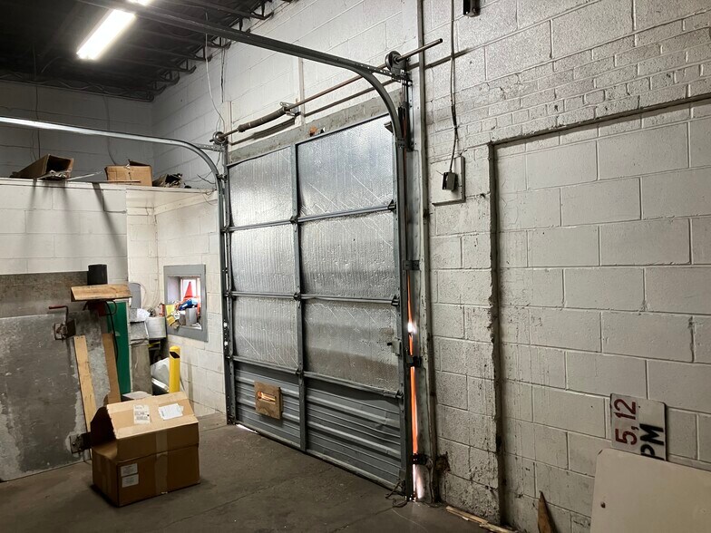 More Photos Of 588 Monroe St, Buffalo Manufacturing For Sale