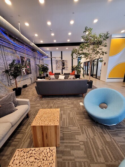 More Photos Of 1528 Webster St, Oakland Office For Lease