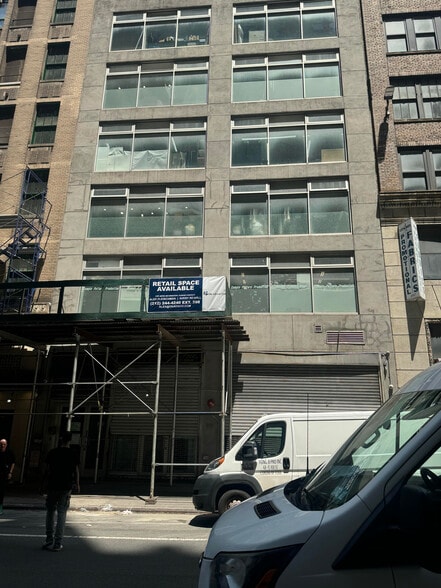 More Photos Of 269 W 39th St, New York Office For Lease