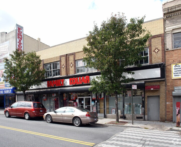 More Photos Of 124 Port Richmond Ave, Staten Island Storefront Retail Office For Lease