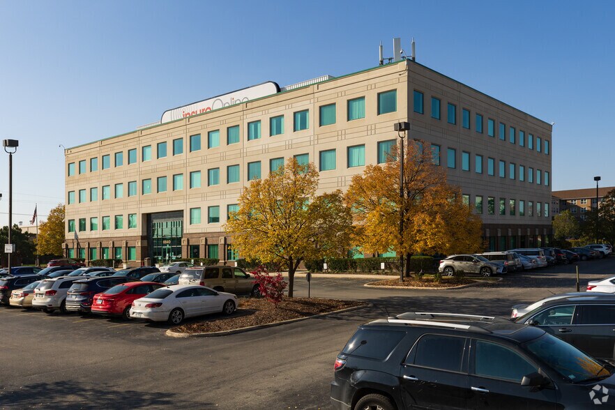 Primary Photo Of 6640 S Cicero Ave, Bedford Park Office For Lease