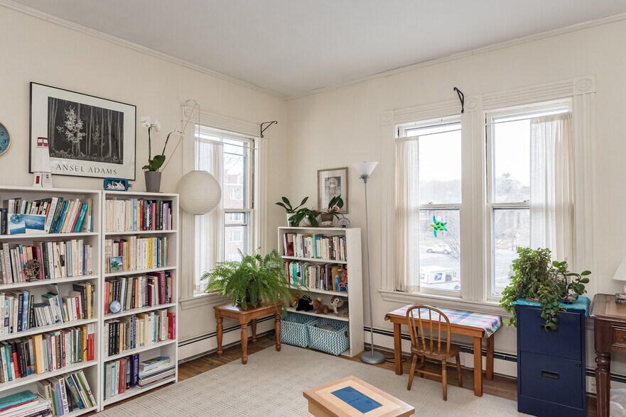 More Photos Of 173 Mount Auburn St, Watertown Medical For Sale