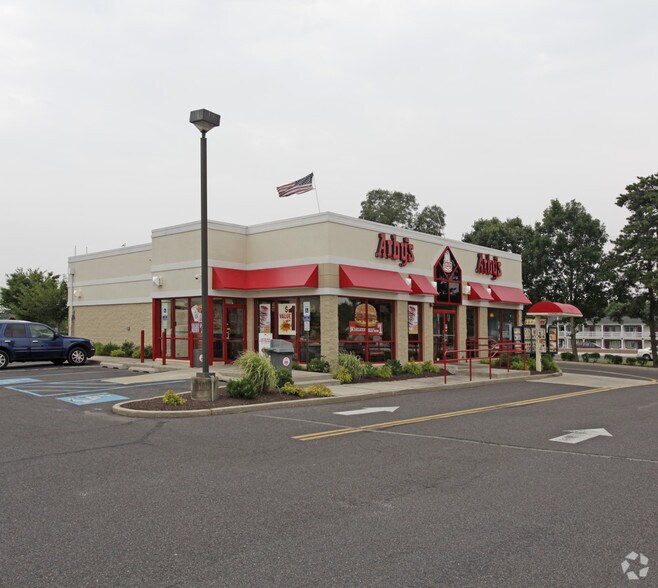 More Photos Of 636-674 White Horse Pike, Absecon Unknown For Lease