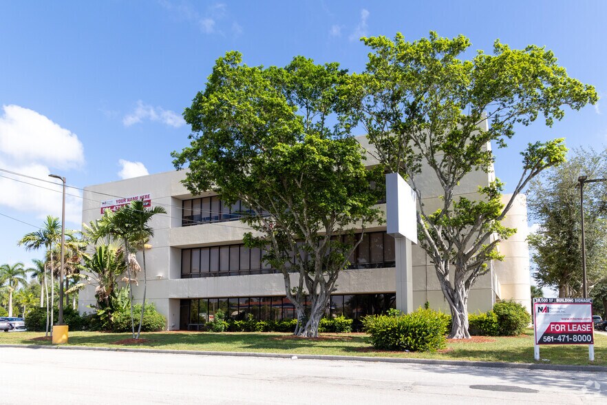 More Photos Of 5849 Okeechobee Blvd, West Palm Beach Office For Lease