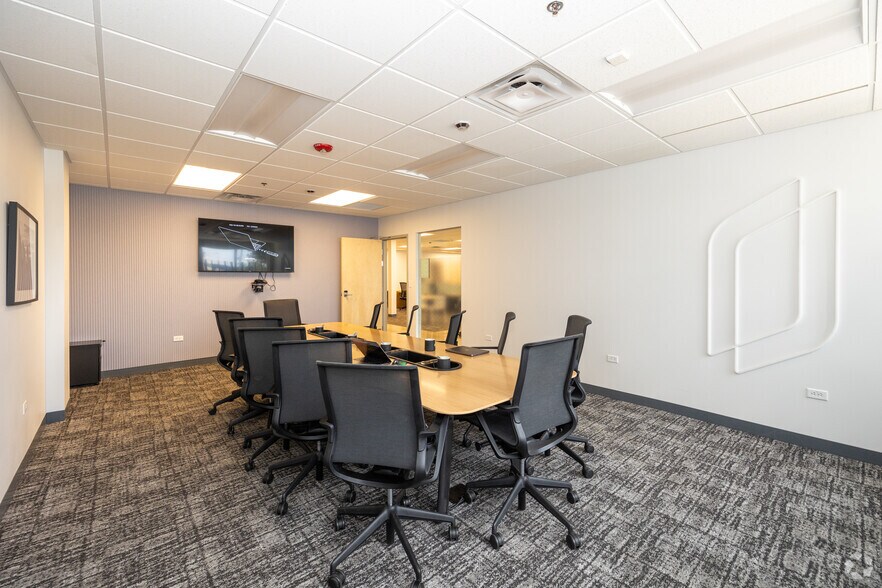 More Photos Of 5180 Fox St, Denver Warehouse For Lease