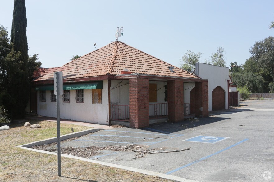Primary Photo Of 1405 E Washington St, Colton Restaurant For Sale