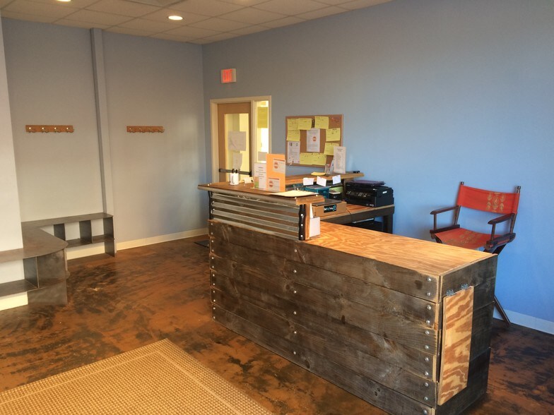More Photos Of 90 N Main St, Harrisonburg Office For Sale