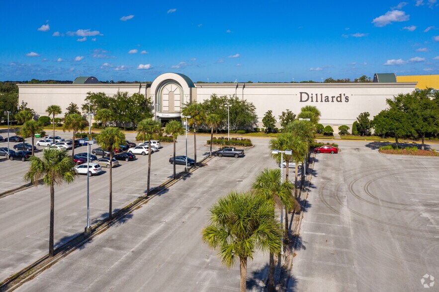 More Photos Of 1700 Oviedo Mall Blvd, Oviedo Unknown For Lease