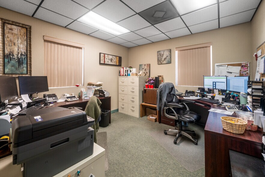 More Photos Of 760 S Stapley Dr, Mesa Office For Lease