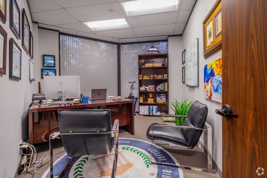 More Photos Of 11550 W IH-10, San Antonio Office For Lease