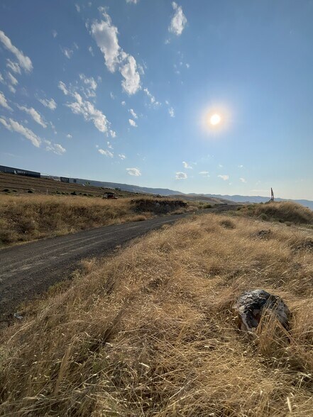 More Photos Of 501 Urban Industrial Way, East Wenatchee Land For Sale