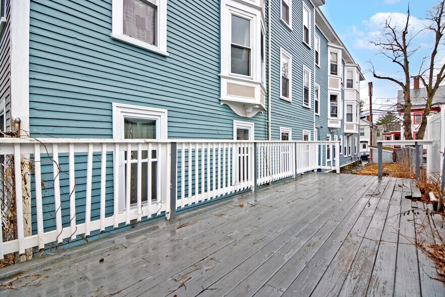 More Photos Of 25 Portland St, Haverhill Multifamily For Sale