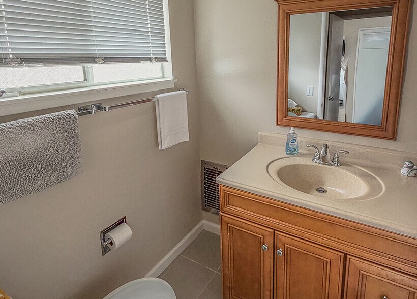 More Photos Of 2735 Byron St, Palo Alto Multifamily For Sale