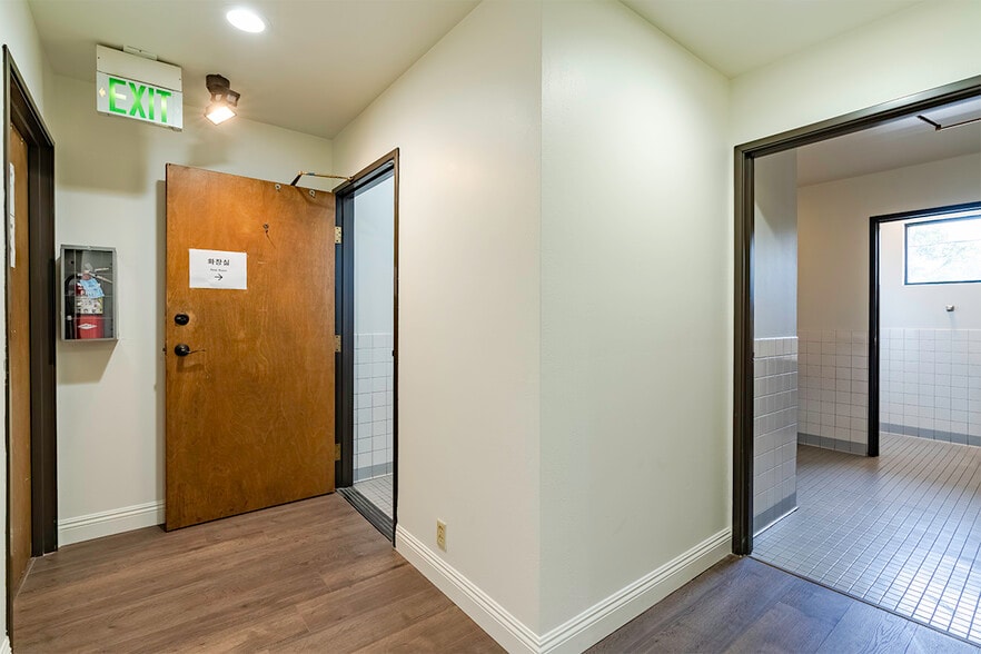 More Photos Of 1500 Crenshaw Blvd, Torrance Medical For Lease