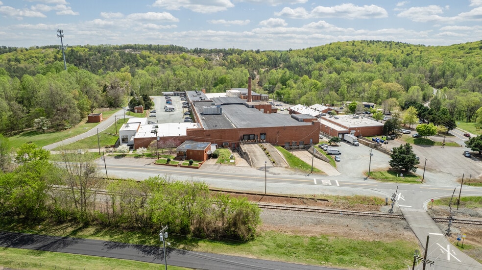 Primary Photo Of 437 Dimmocks Mill Rd, Hillsborough Light Manufacturing For Lease