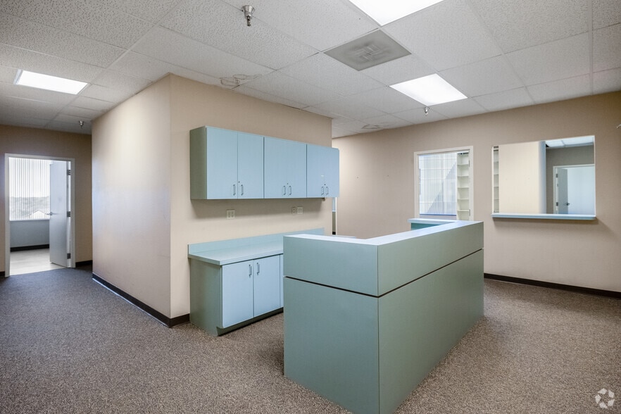 Photo of 4th Floor Ste 421