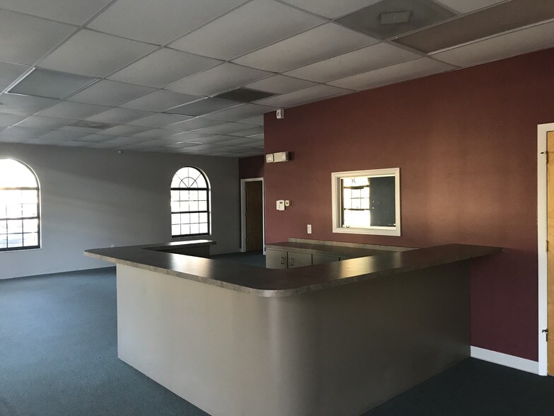 More Photos Of 2836 Enterprise Rd, DeBary Medical For Sale