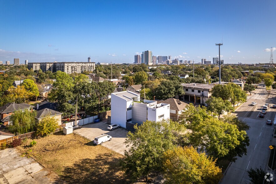 More Photos Of 1724 Richmond Ave, Houston Medical For Sale