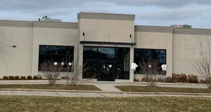 More Photos Of 21200 Penn St, Taylor Restaurant For Sale