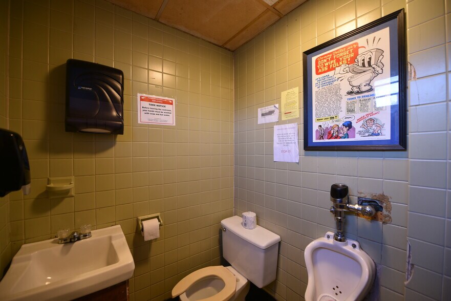 More Photos Of 1600 Hamilton Ave, Hamilton Storefront Retail Residential For Sale