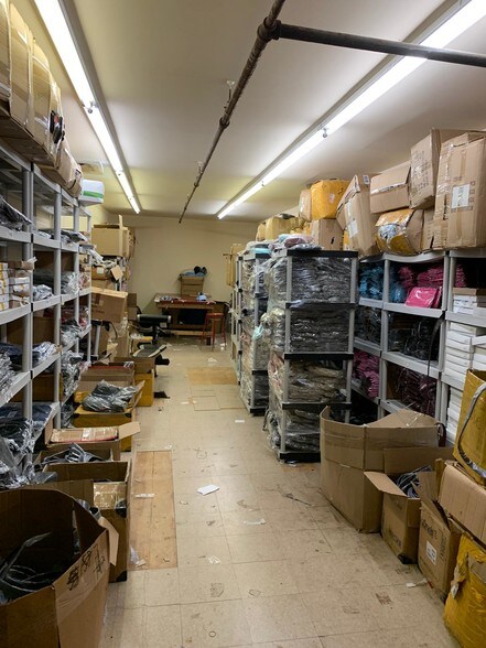 More Photos Of 130 Patterson St, Perth Amboy Light Distribution For Lease