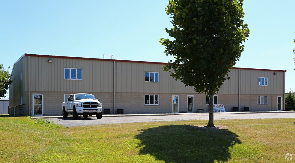 More Photos Of 1010 Trakk Ln, Woodstock Warehouse For Lease