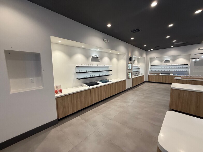 More Photos Of 2301 Newport Blvd, Costa Mesa Medical For Lease