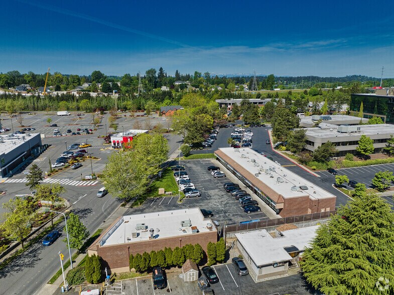 More Photos Of 12662-12678 SE 38th St, Bellevue Storefront For Lease