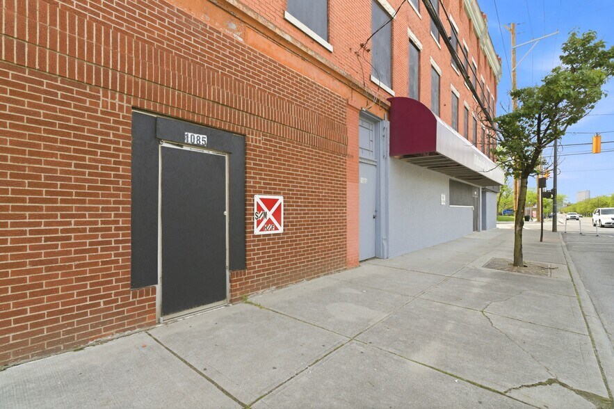 More Photos Of 1081-1087 Mt Vernon ave, Columbus Flex For Sale