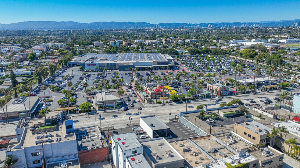 More Photos Of 13452 Washington Blvd, Marina del Rey Freestanding For Lease