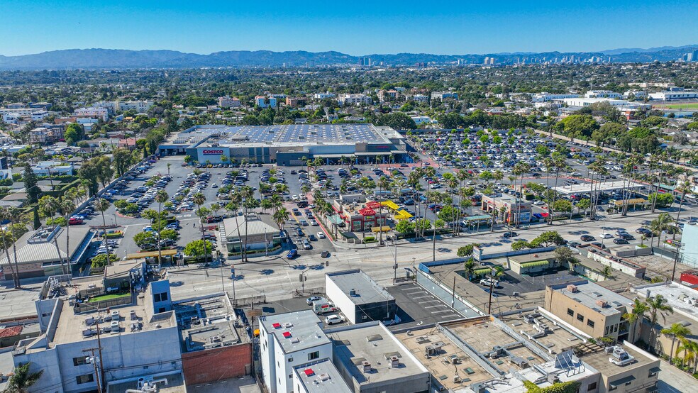 More Photos Of 13452 Washington Blvd, Marina del Rey Freestanding For Lease