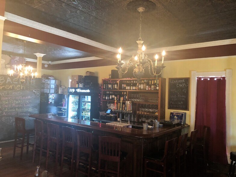 More Photos Of 117 S French Ave, Sanford Restaurant For Lease