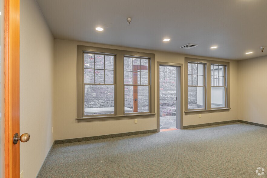 More Photos Of 181-195 High St NE, Salem General Retail For Sale