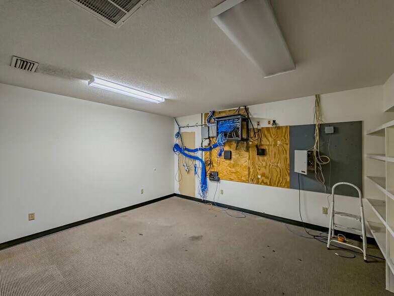 More Photos Of 2773 Marshall Dr, Tifton Warehouse For Sale