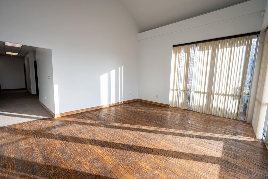 More Photos Of 2225 Avenue J, Arlington Office For Sale