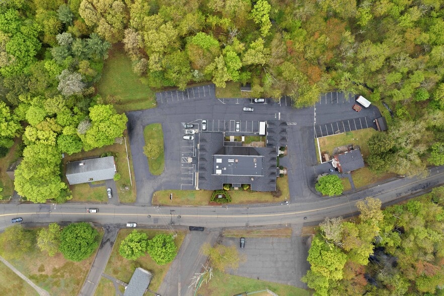 More Photos Of 76 Woodland St, Methuen Medical For Sale