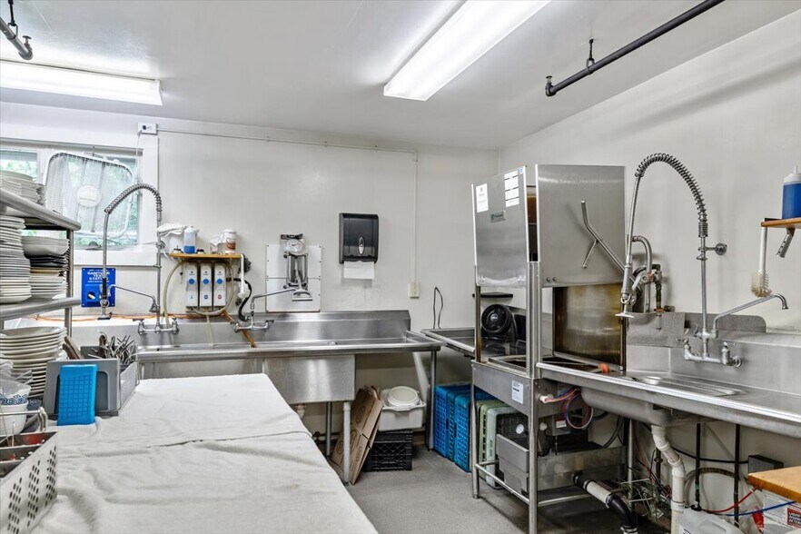 More Photos Of 241 Main St, Montgomery Center Hospitality For Sale