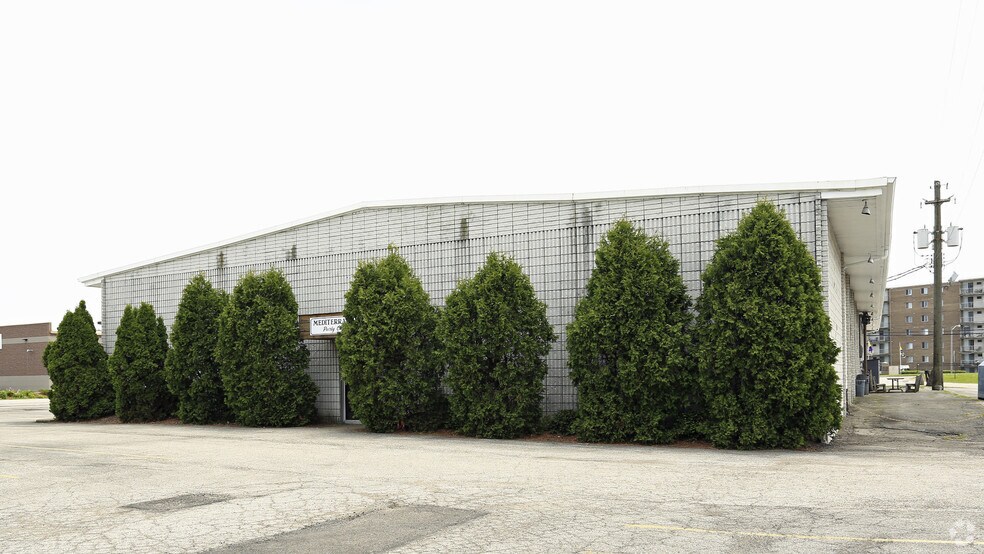 More Photos Of 25021 Rockside Rd, Bedford Lodge Meeting Hall For Sale