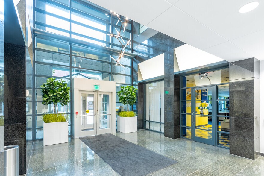 More Photos Of 3663 Woodward Ave, Detroit Office For Lease