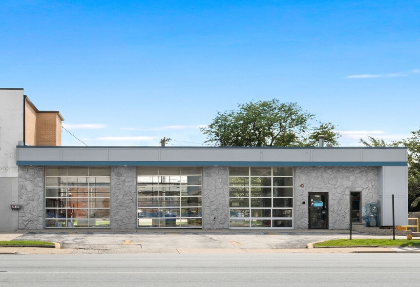 More Photos Of 4819 W 93rd St, Oak Lawn Auto Repair For Sale