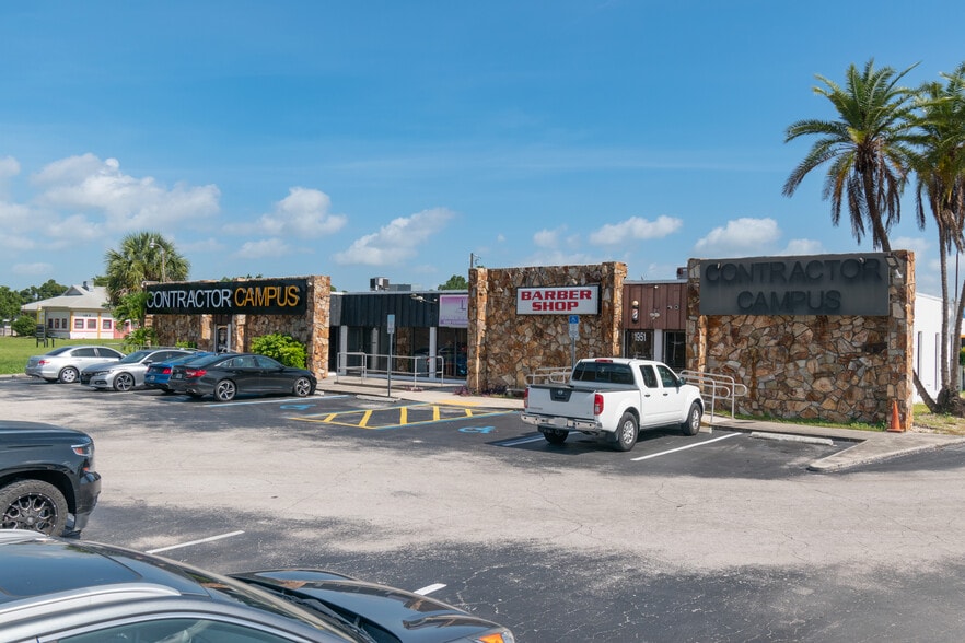 More Photos Of 4434-4458 S Cleveland Ave, Fort Myers Freestanding For Sale